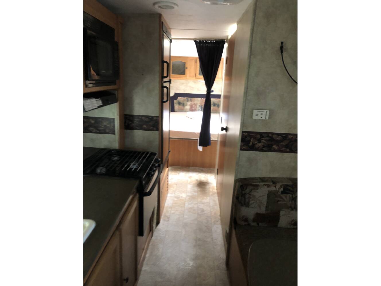 A photo of this 2009 Keystone PASSPORT ULTRA LITE 285RL