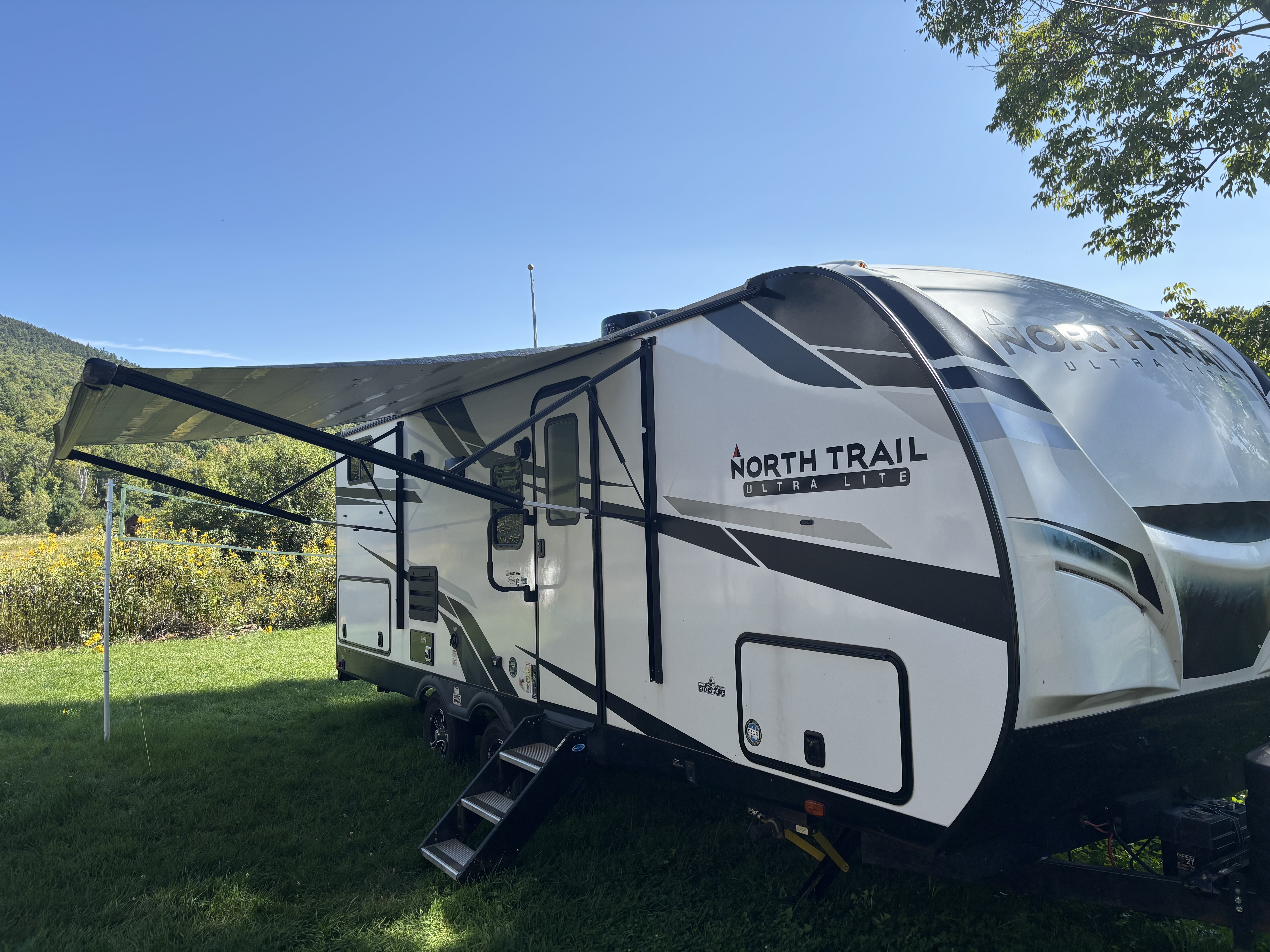 2024 Heartland NORTH TRAIL ULTRA LITE 24 BHS in dixfield ME