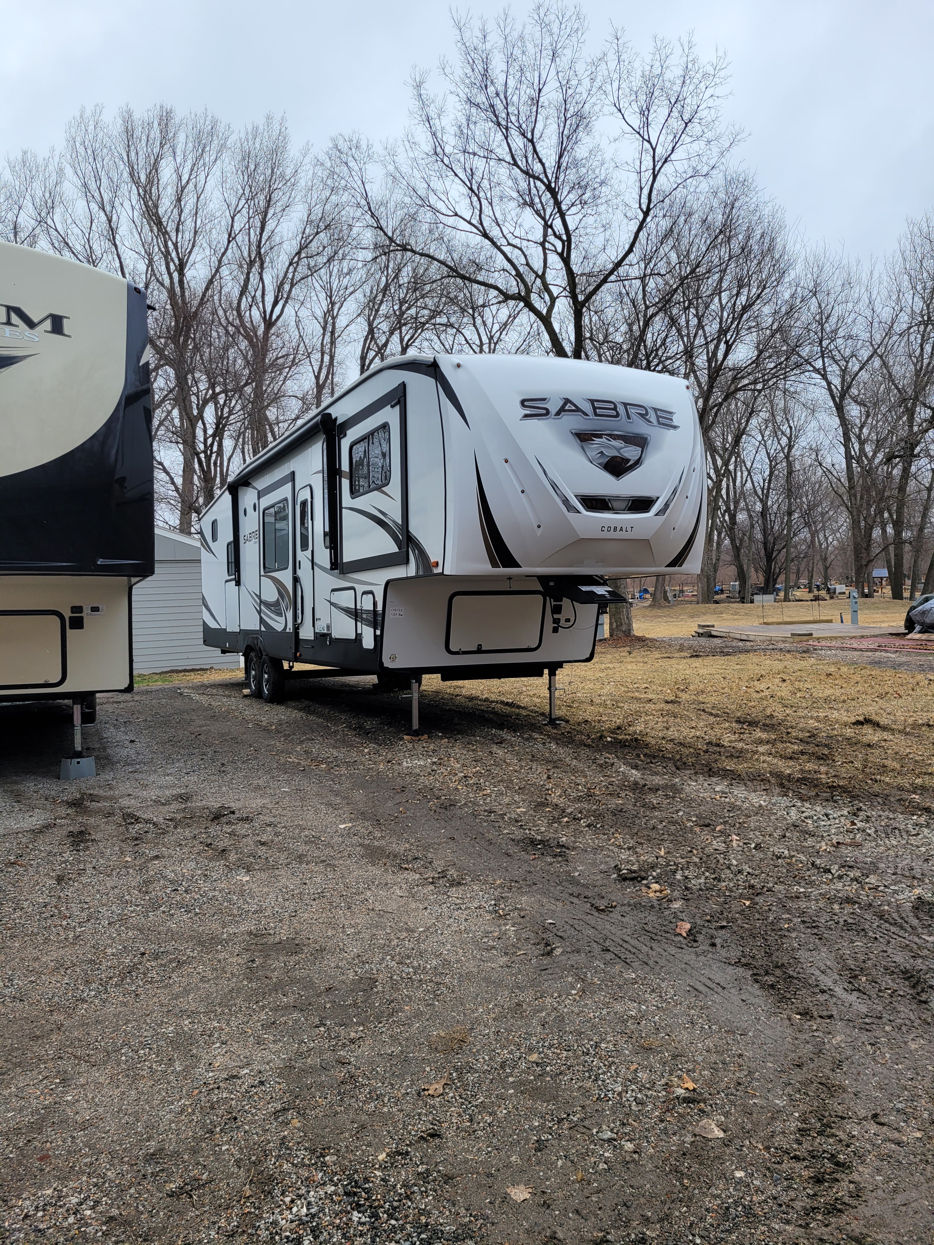 2022 Forest River SABRE 37FLH in omaha NE