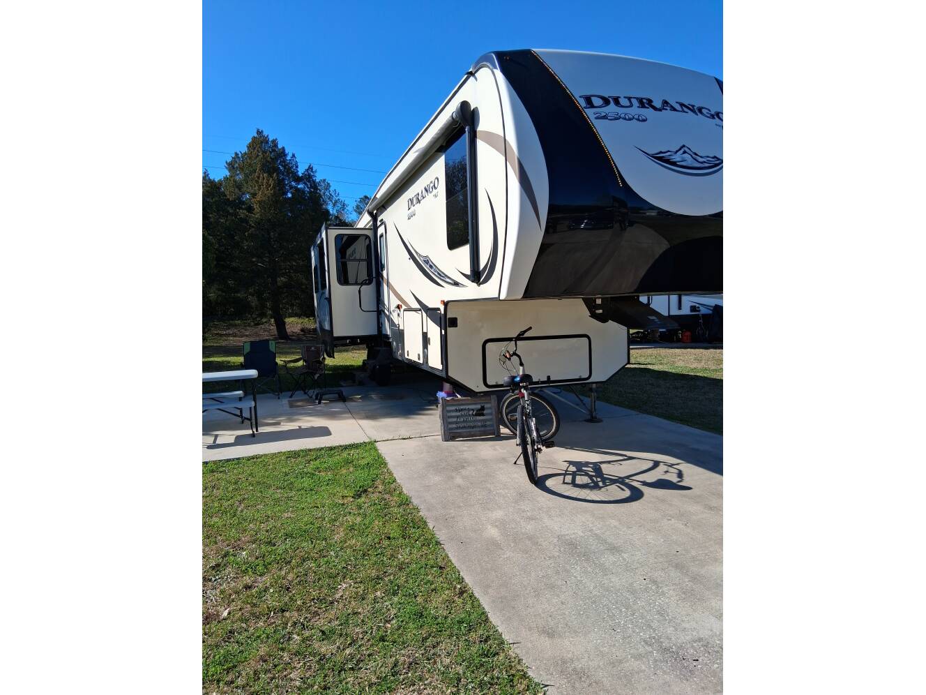A photo of this 2017 K-Z DURANGO 2500 D325RLT