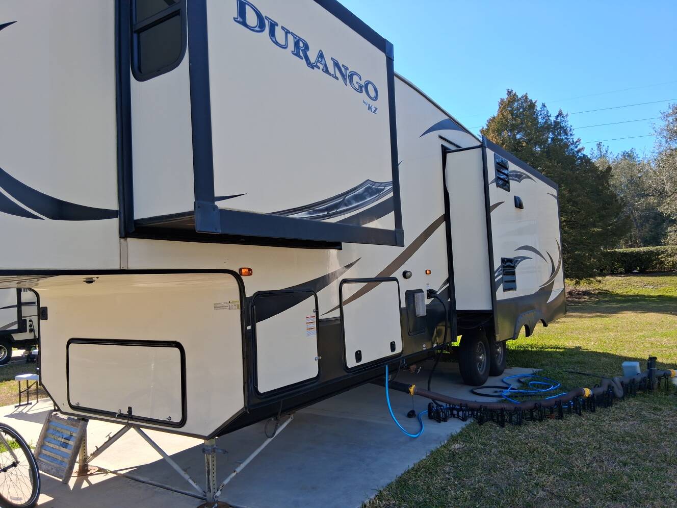 A photo of this 2017 K-Z DURANGO 2500 D325RLT