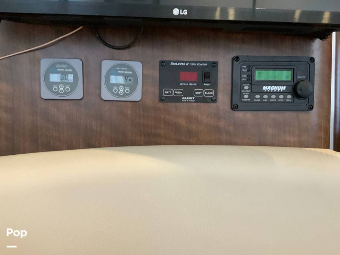 A photo of this 2021 Airstream Globetrotter 27FB Queen
