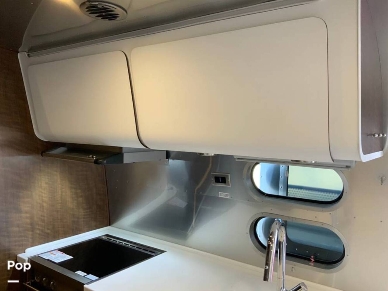 A photo of this 2021 Airstream Globetrotter 27FB Queen