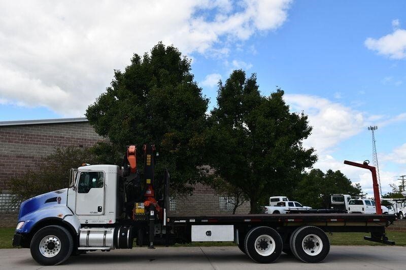 2016 KENWORTH T400 in Clinton, IL