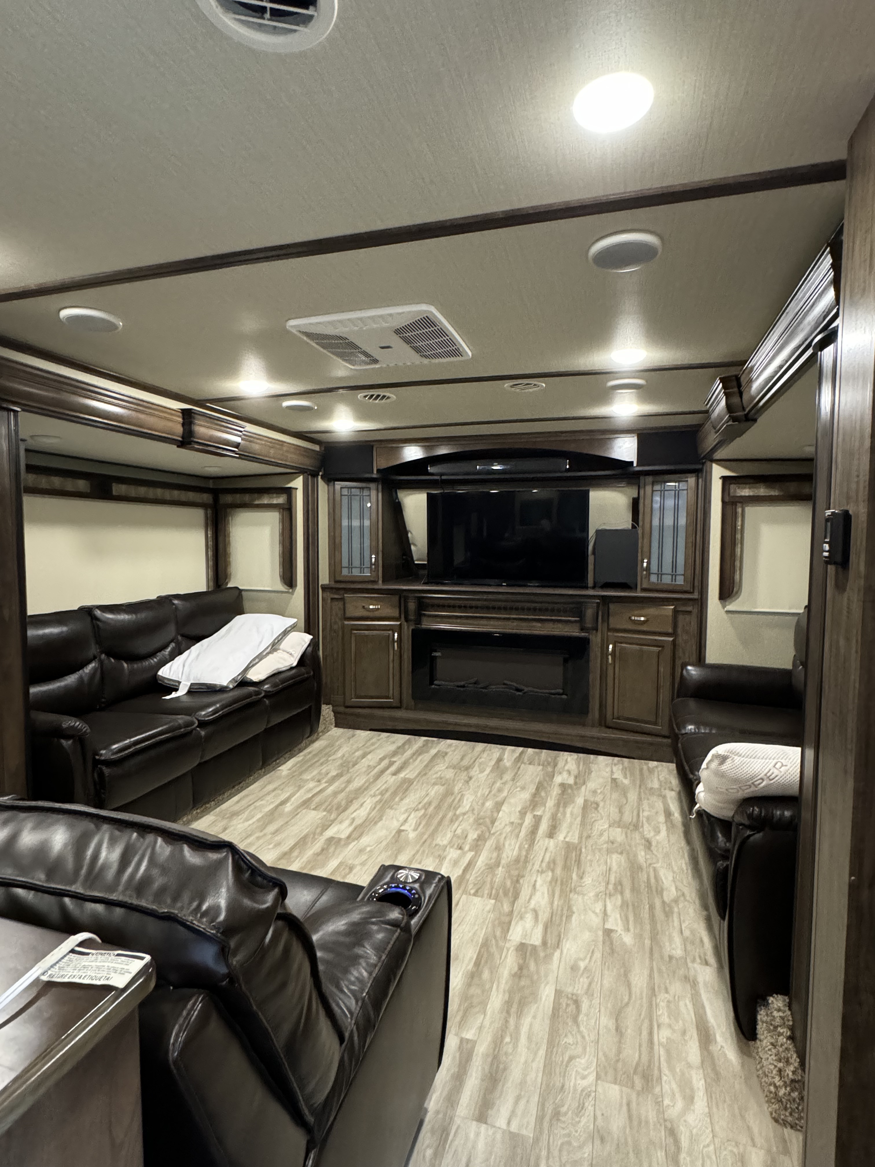 2018 Grand Design SOLITUDE 379FLS in ripley NY