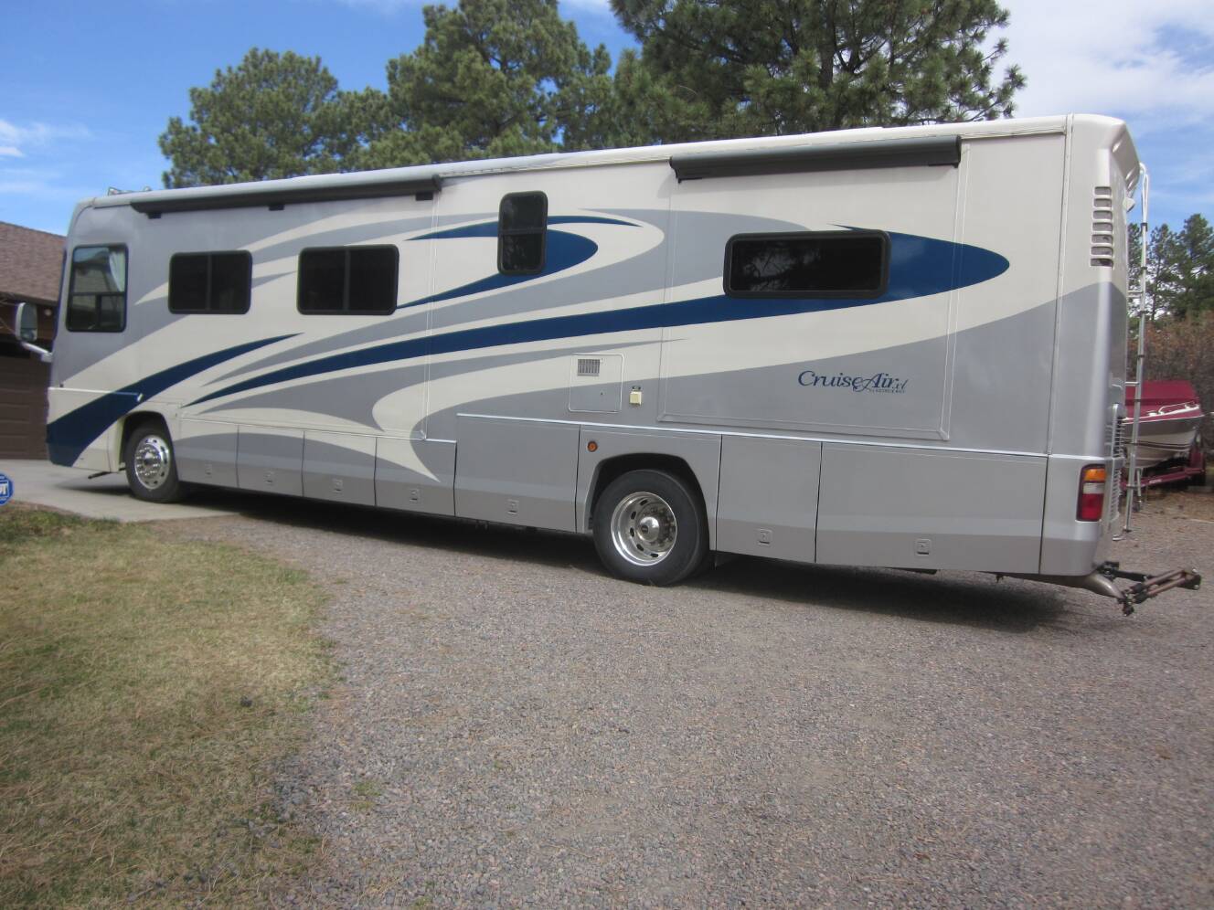 A photo of this 2005 Georgie Boy CRUISE AIR XL 3820