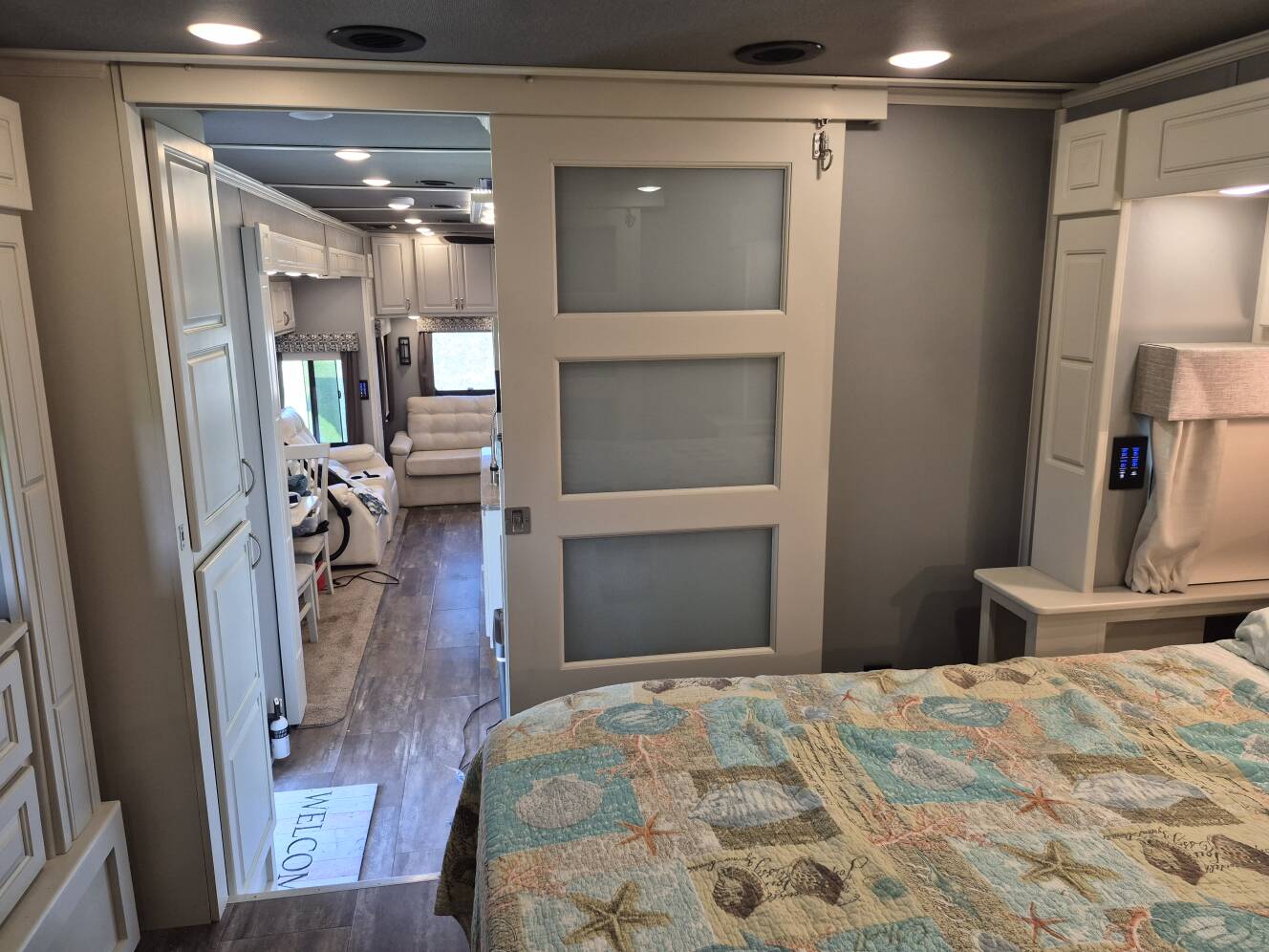 A photo of this 2020 Luxe ELITE 39FB
