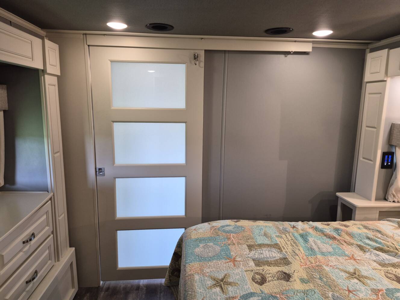 A photo of this 2020 Luxe ELITE 39FB