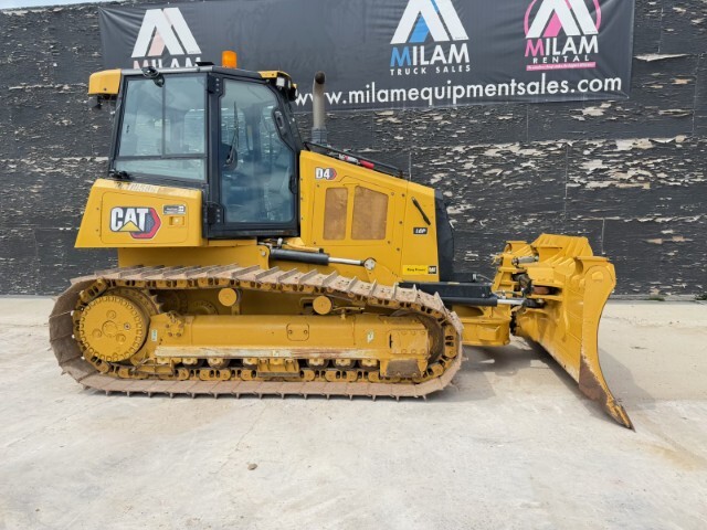 2024 CATERPILLAR D4 LGP in Sutherlin, VA