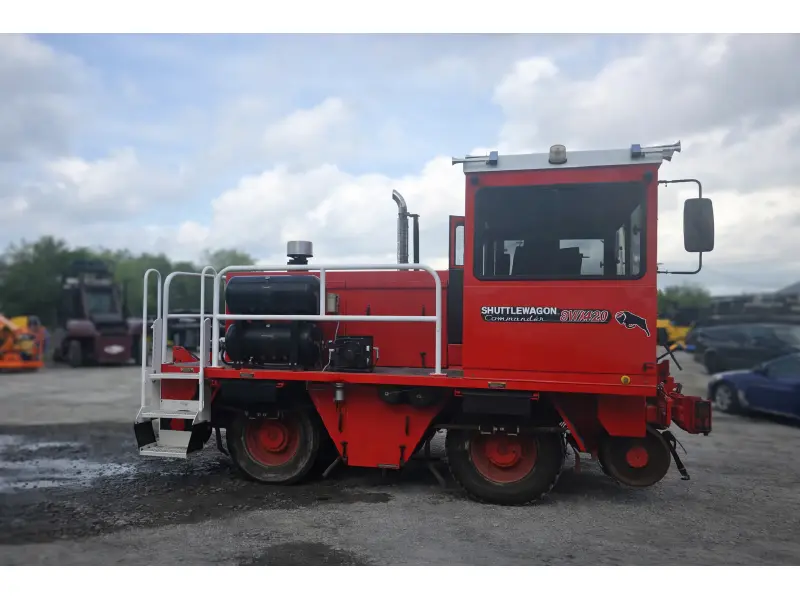 2019 SHUTTLEWAGON SWX420