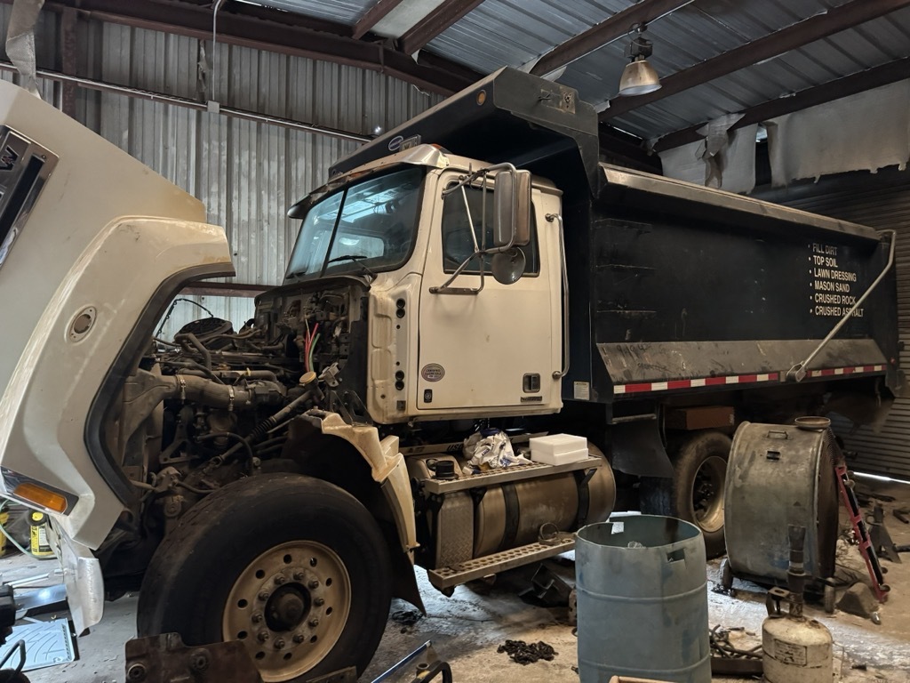 2017 WESTERN STAR 4700SF in Royal Palm Beach, FL