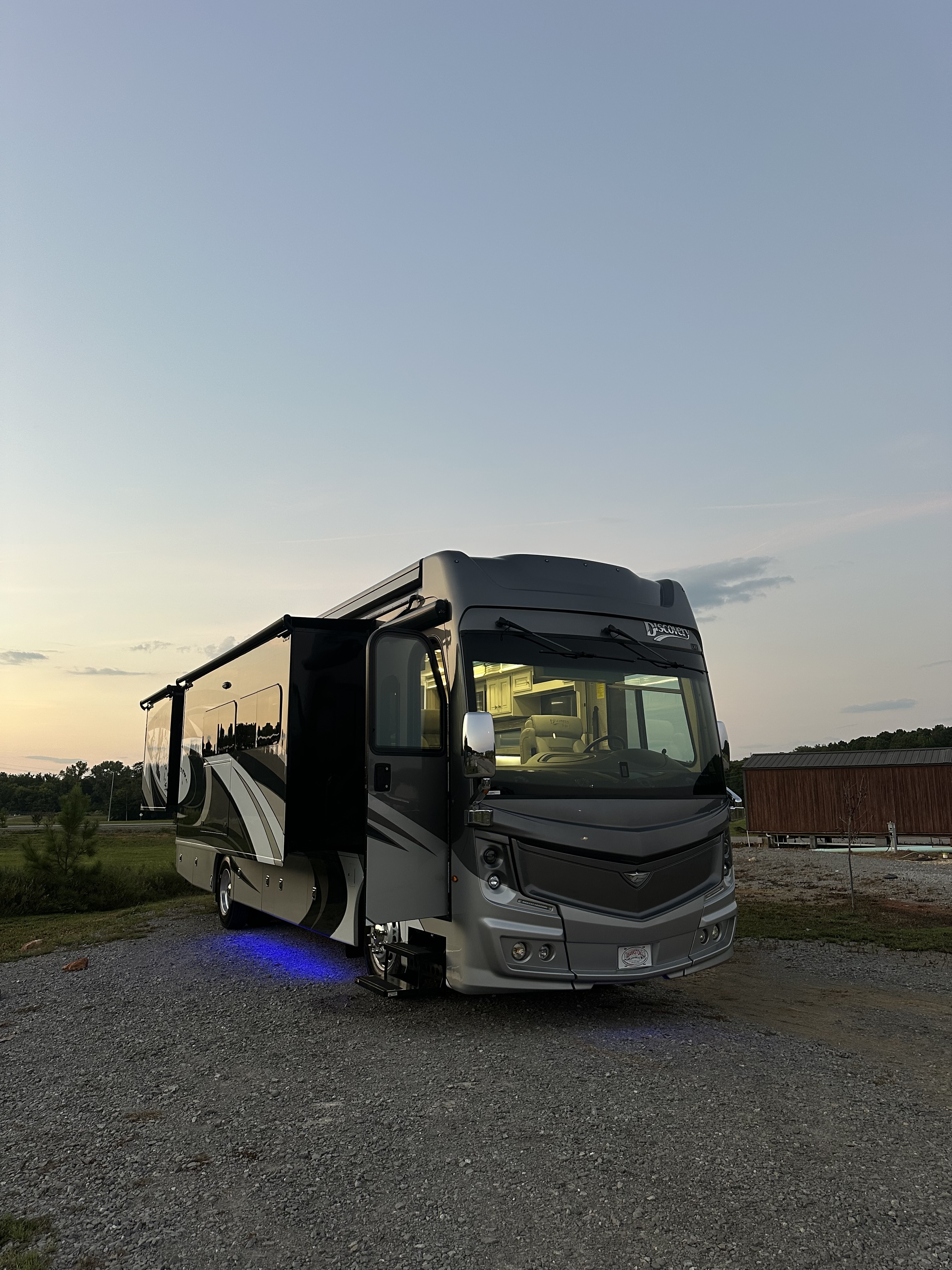 2022 Fleetwood DISCOVERY LXE 36HQ RV