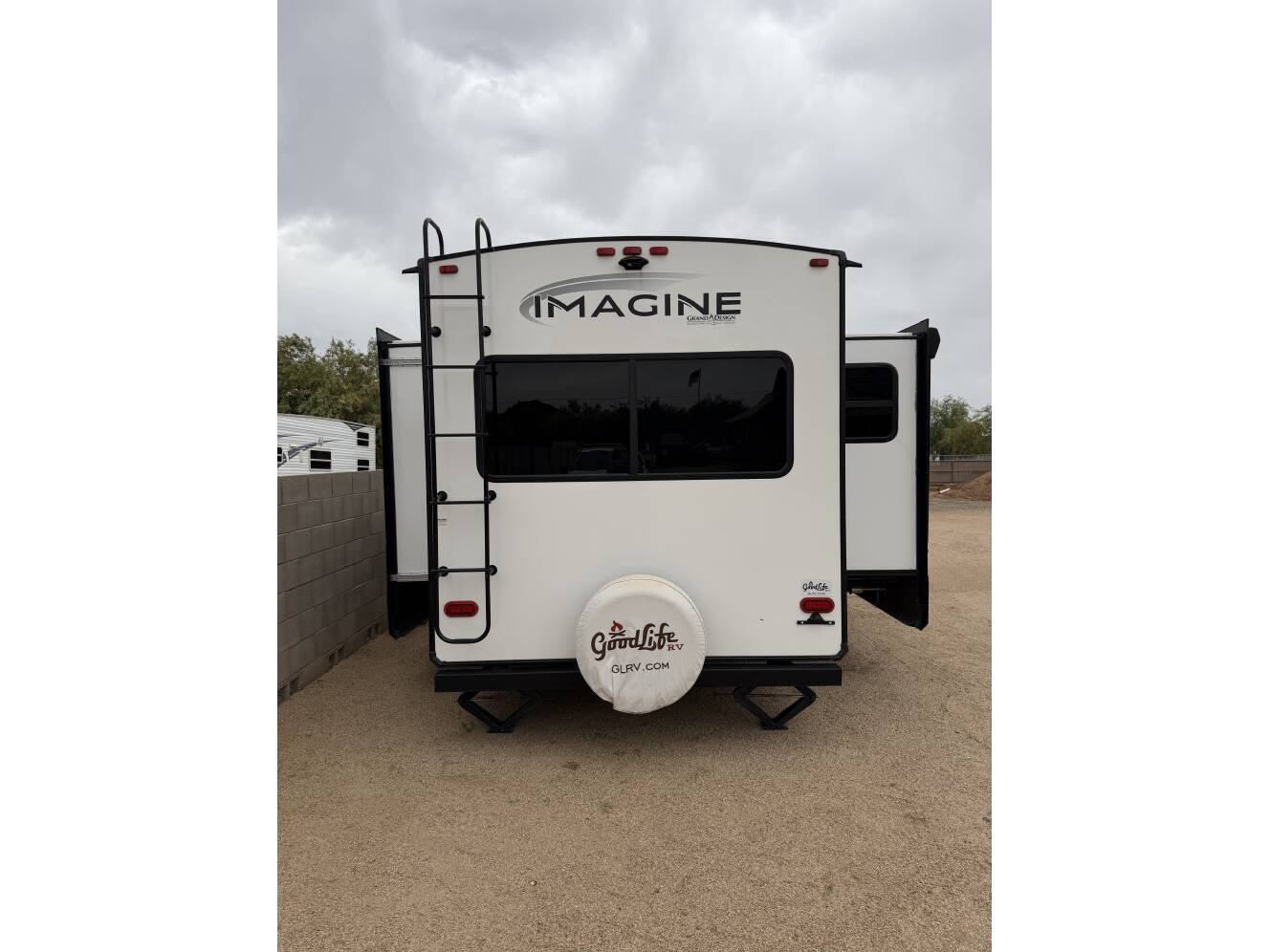 A photo of this 2022 Grand Design IMAGINE 2970RL