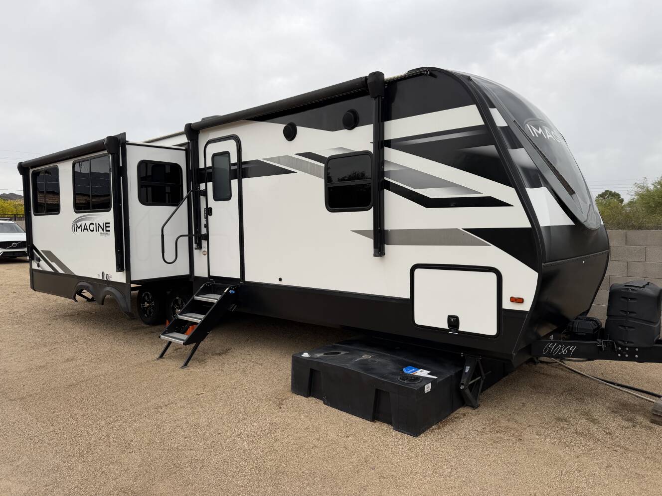 A photo of this 2022 Grand Design IMAGINE 2970RL