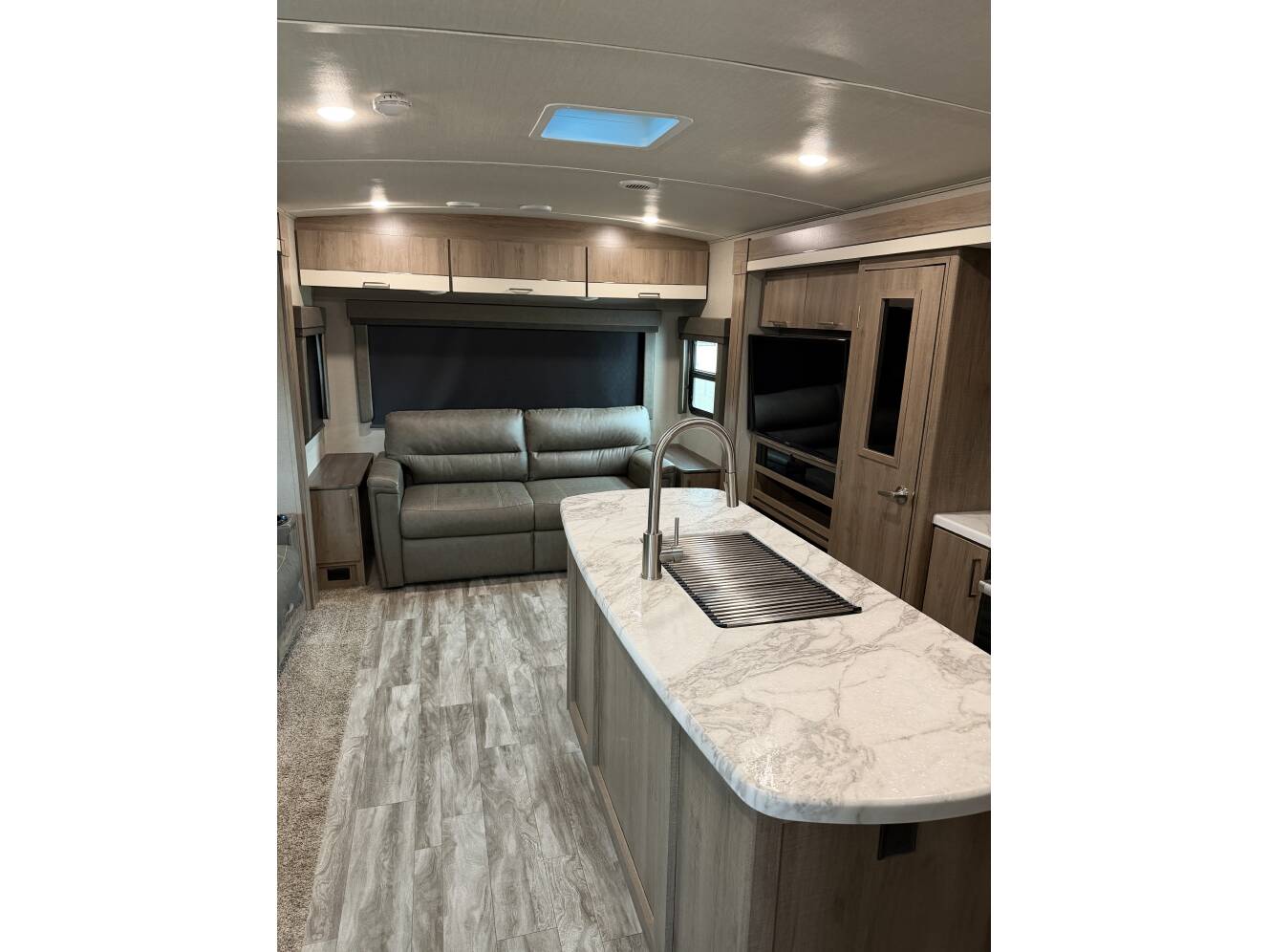 A photo of this 2022 Grand Design IMAGINE 2970RL