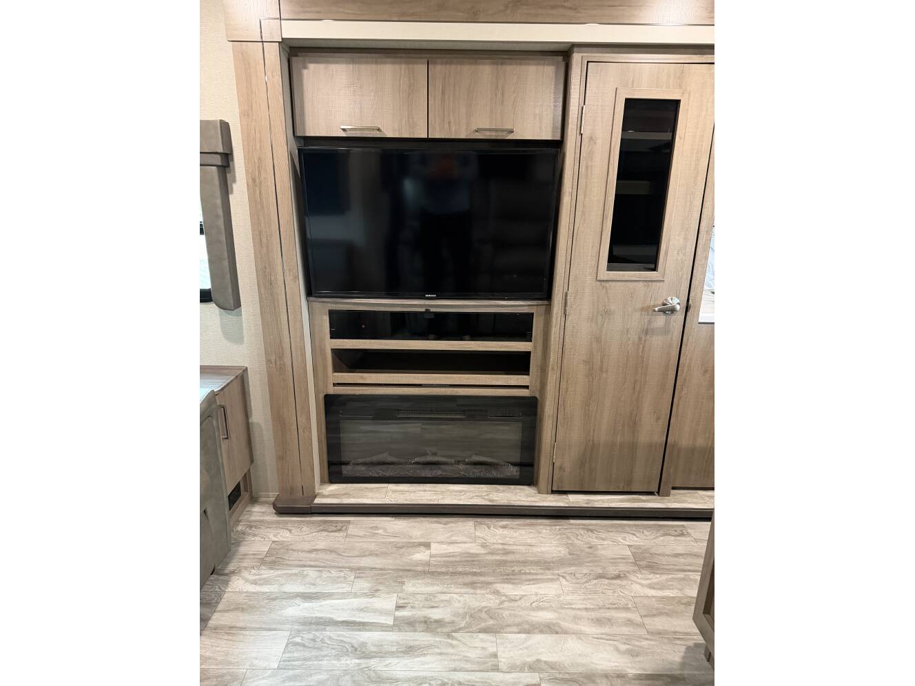 A photo of this 2022 Grand Design IMAGINE 2970RL