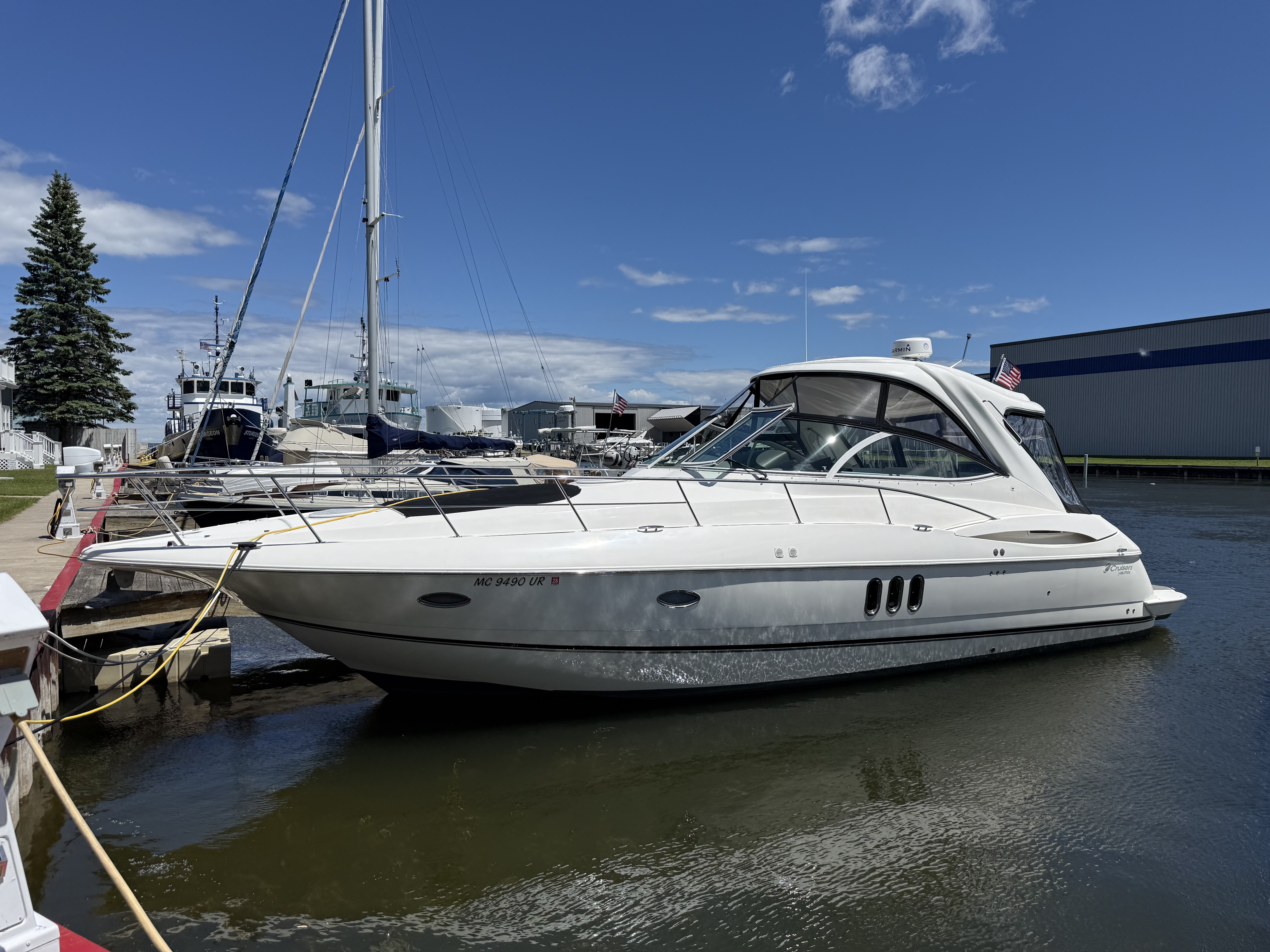2006 Cruisers Yachts 420 EXPRESS in bay city MI