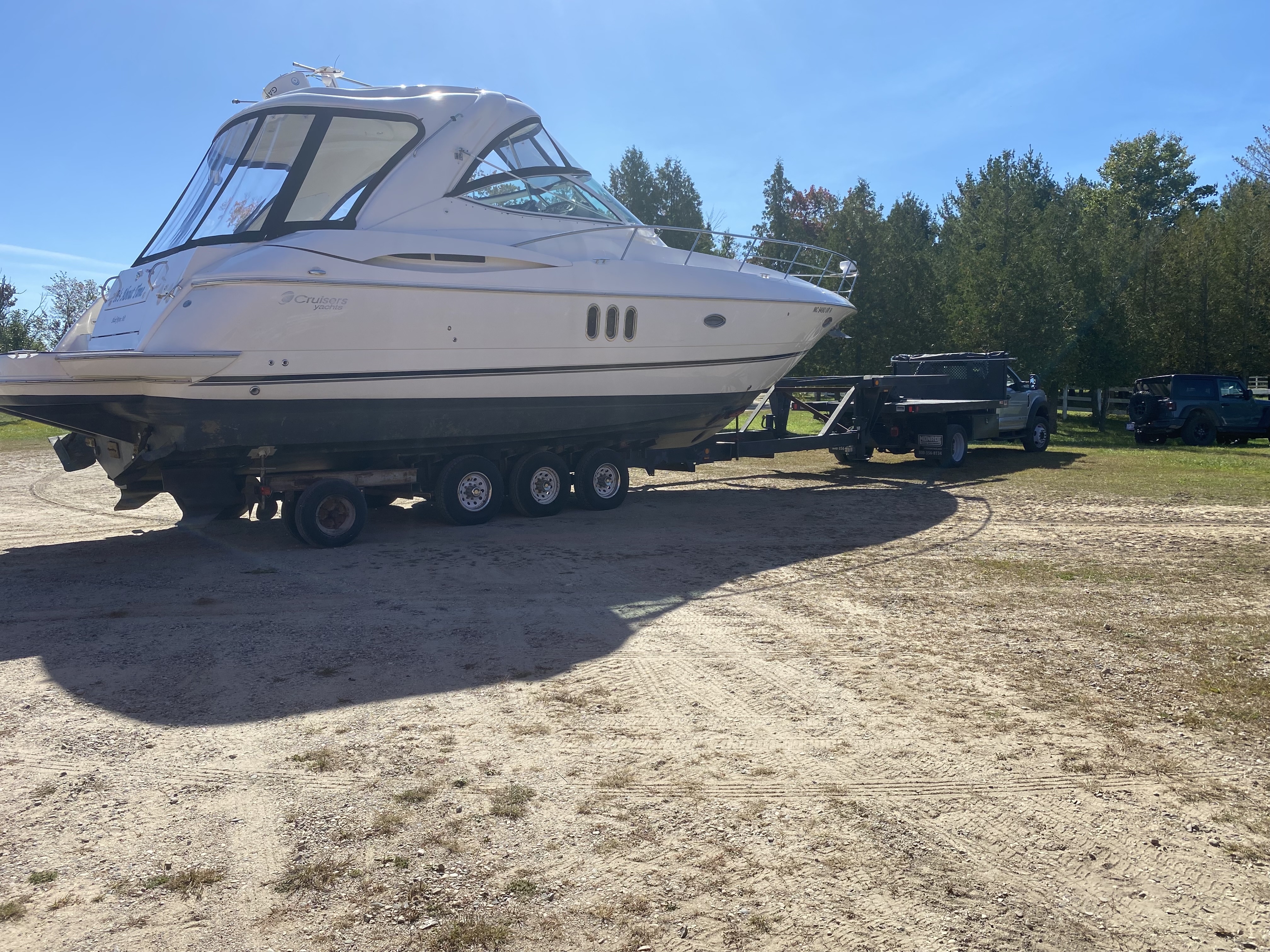 2006 Cruisers Yachts 420 EXPRESS in bay city MI