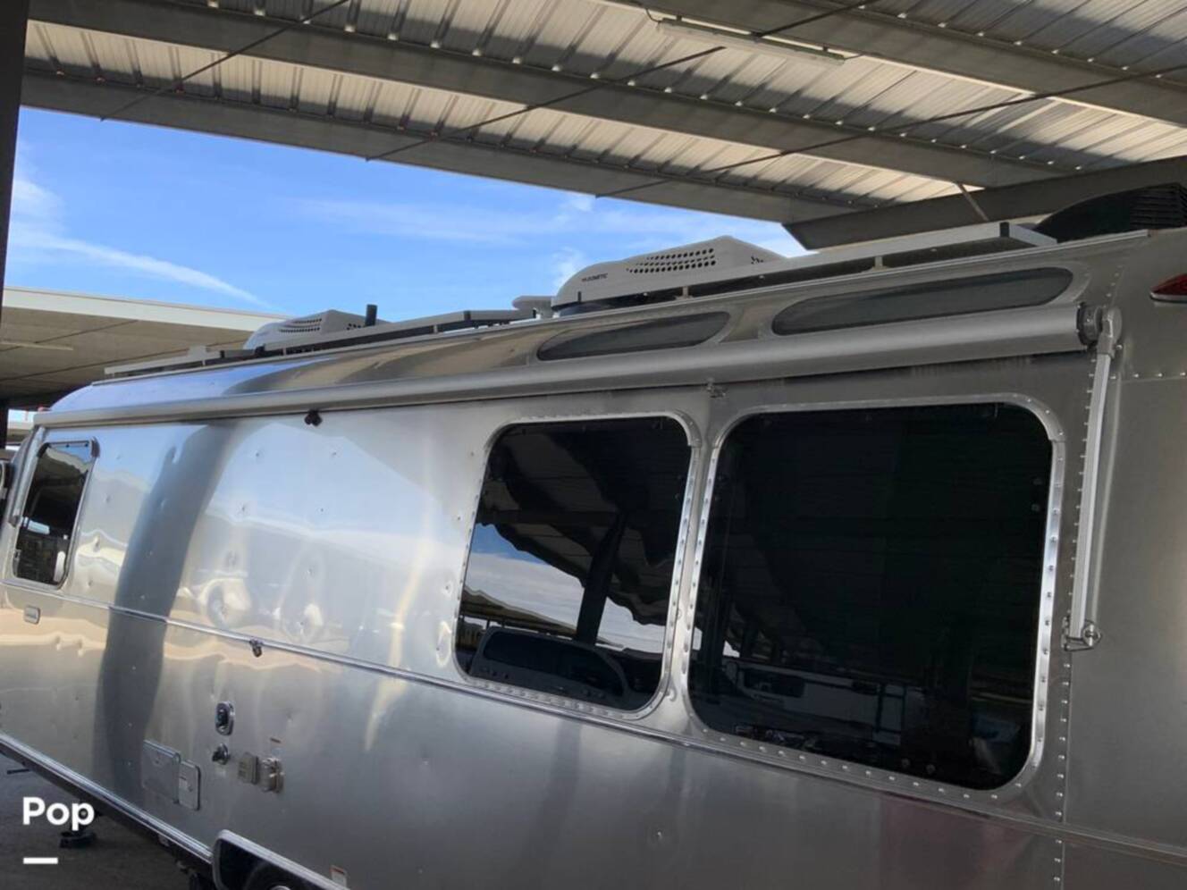 A photo of this 2021 Airstream Globetrotter 27FB Queen