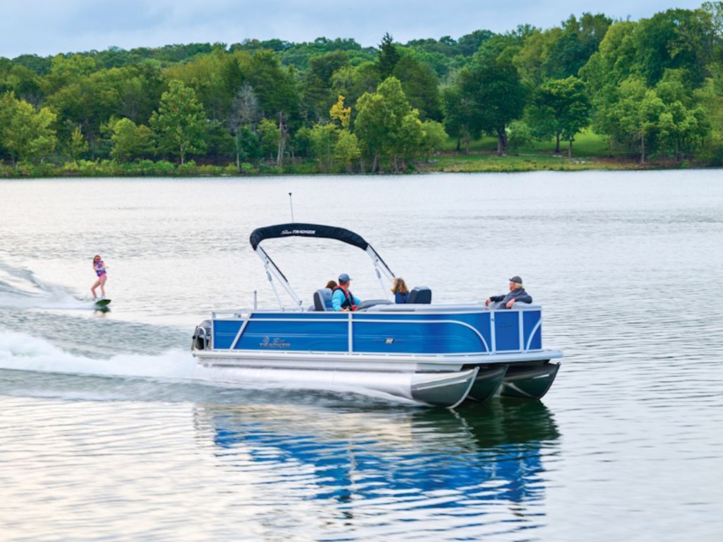 2026 Sun Tracker Party Barge® 22 RF XP3 in raymond ME
