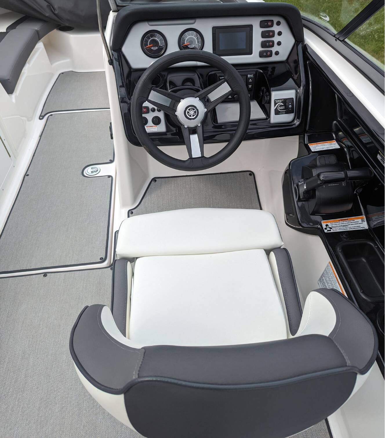 A photo of this 2022 Yamaha Ar210
