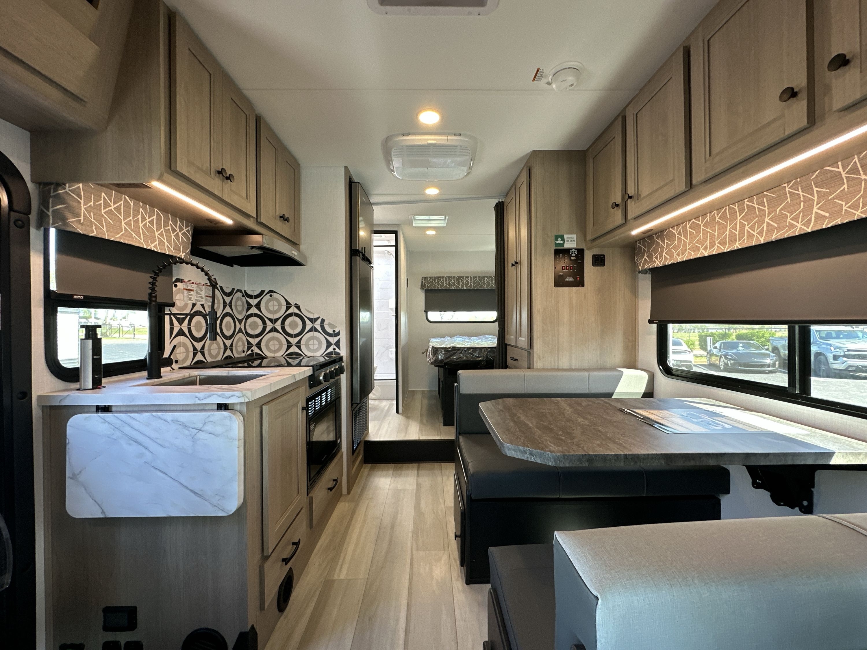 2026 Forest River SUNSEEKER LE 2250SC 2250LE in bowling green KY