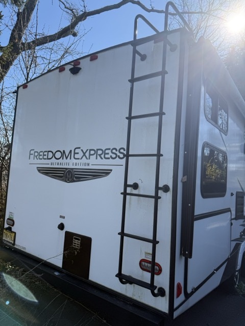 2021 Coachmen FREEDOM EXPRESS ULTRA LITE 257 BHS in atlantic highlands NJ