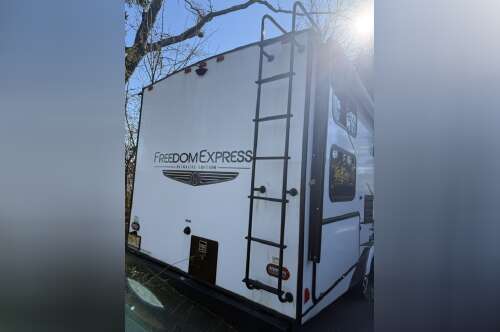 2021 Coachmen FREEDOM EXPRESS ULTRA LITE 257 BHS in atlantic highlands NJ