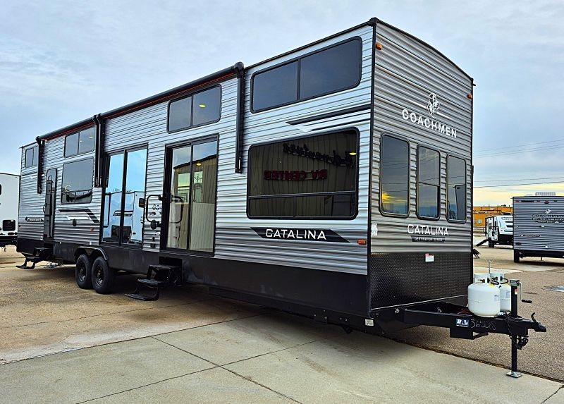 2026 Coachmen Catalina 42Condo in west fargo ND