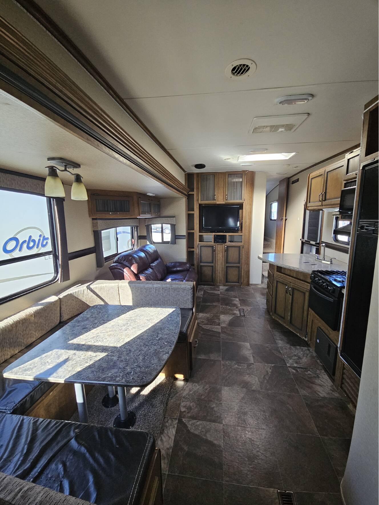 A photo of this 2016 Crossroads Rezerve Fifth Wheel RFZ36DB