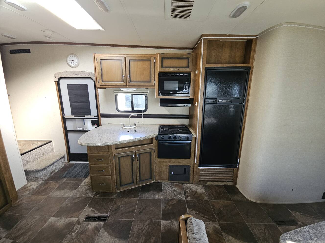 A photo of this 2016 Crossroads Rezerve Fifth Wheel RFZ36DB