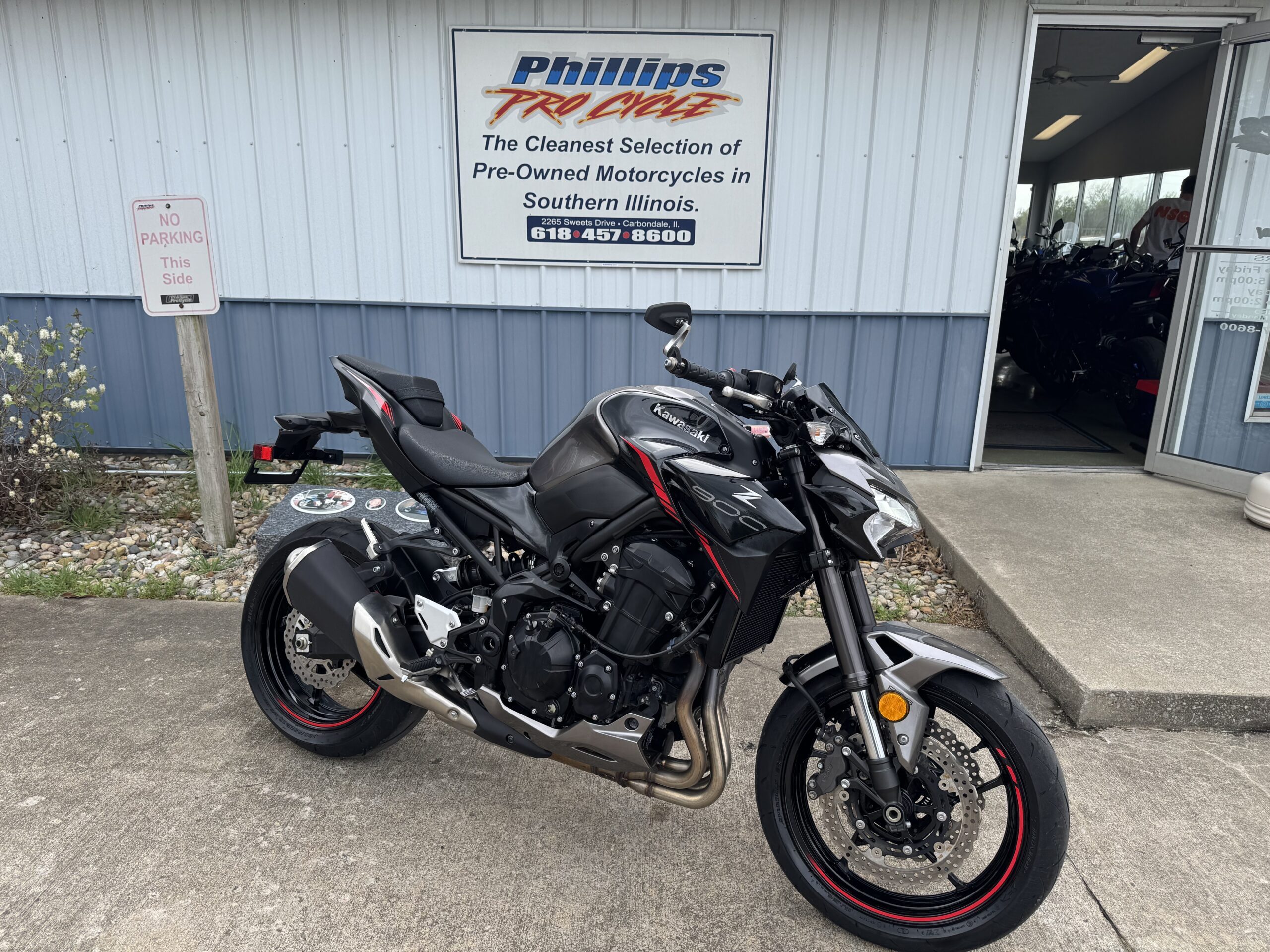 2023 Kawasaki Z900 BASE in Carbondale, IL