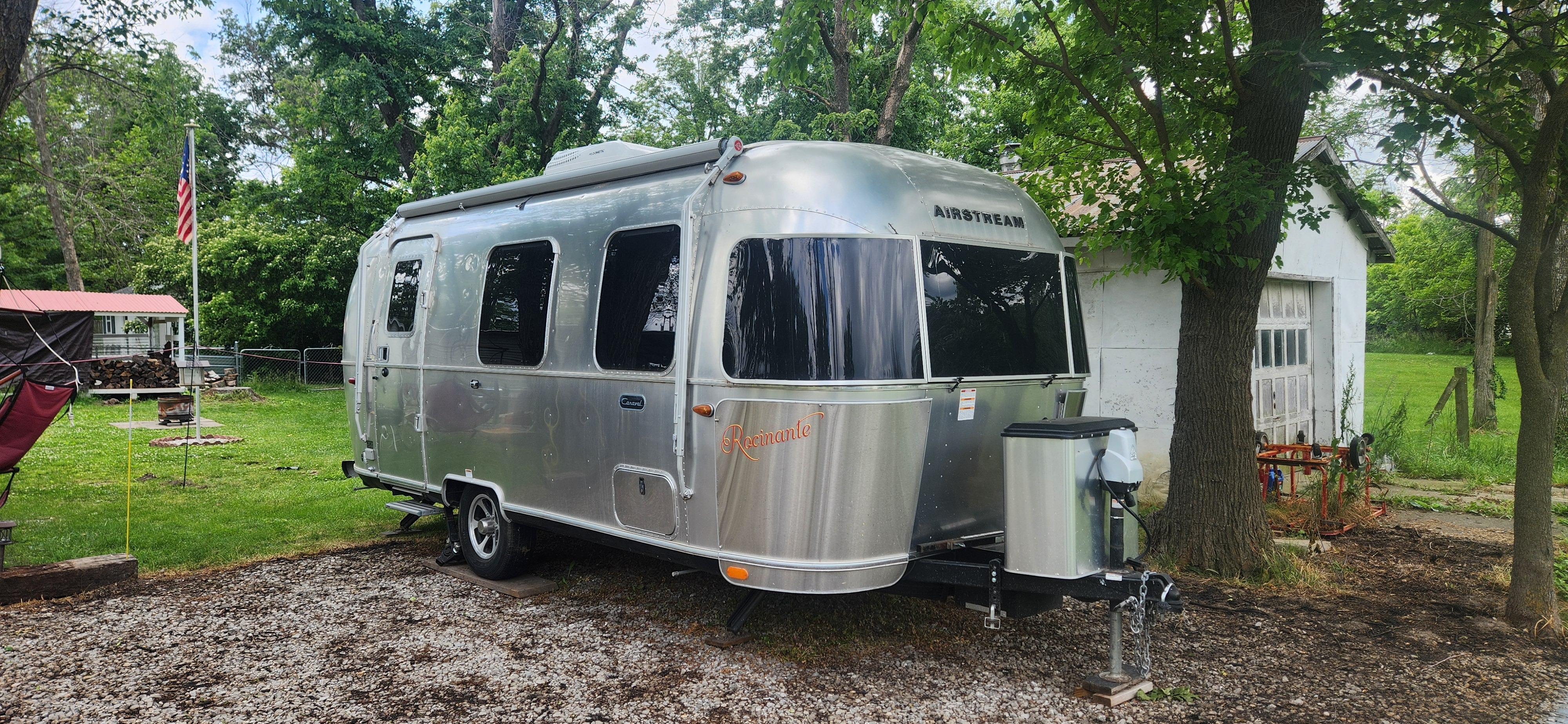 2020 Airstream CARAVEL 22FB RV