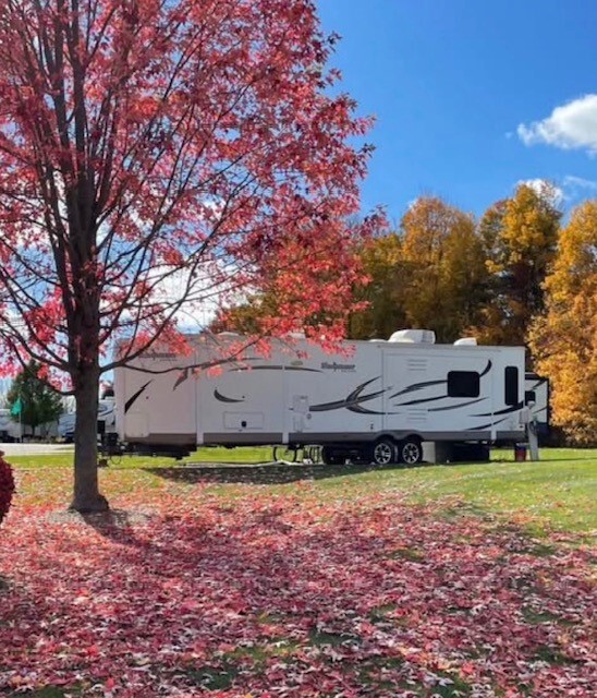 2016 Forest River ROCKWOOD WINDJAMMER 3029W in plymouth MI