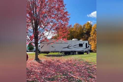 2016 Forest River ROCKWOOD WINDJAMMER 3029W in plymouth MI