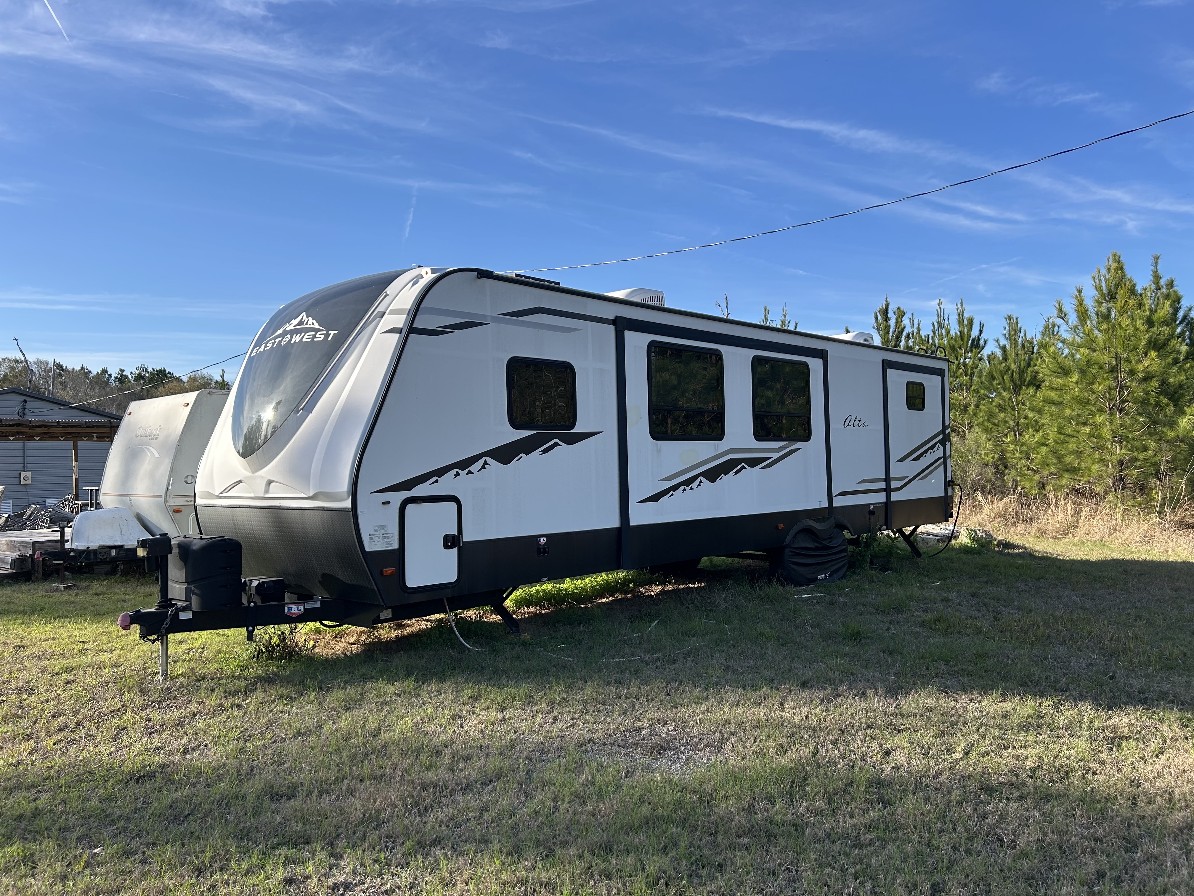 2021 East To West ALTA 3150KBH in lutz FL