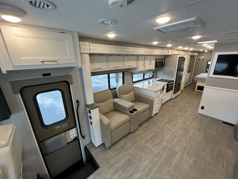 2022 Coachmen MIRADA 350S RV