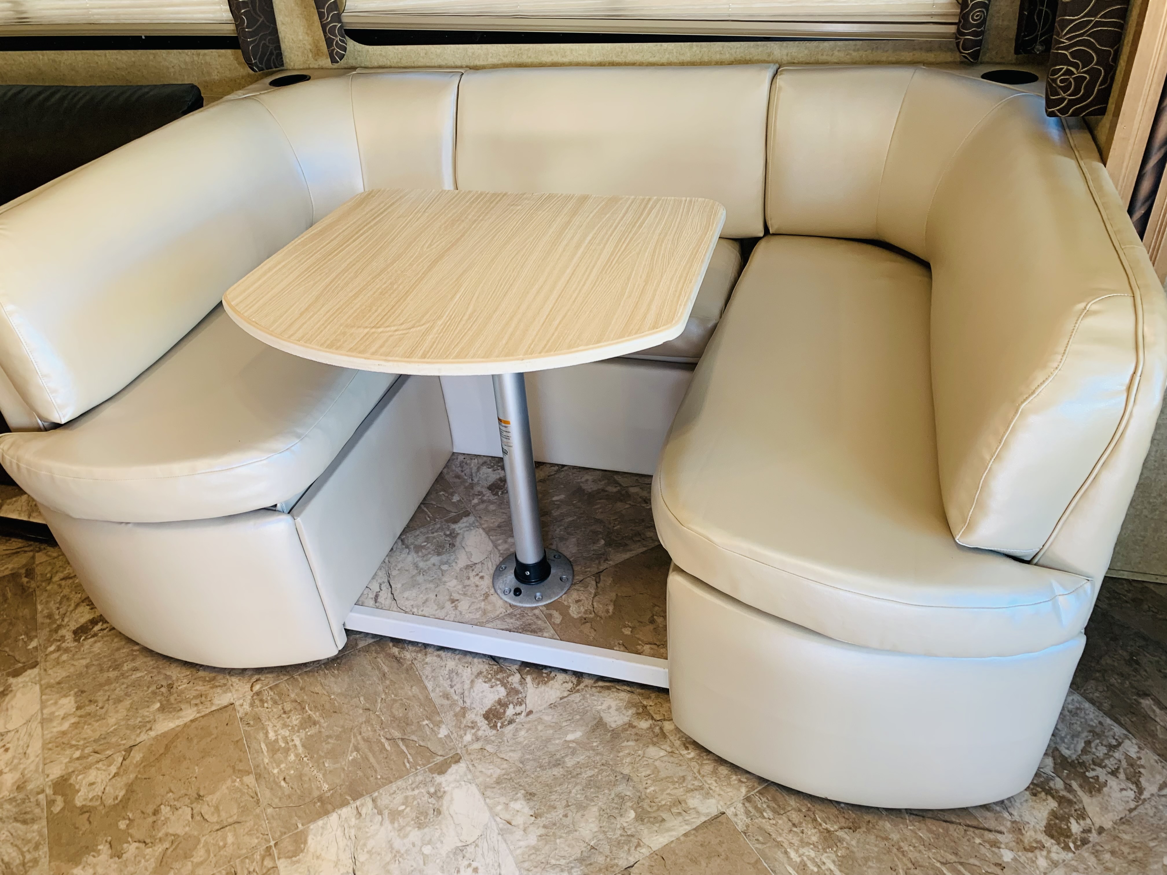 2015 Thor Motor Coach WINDSPORT 34E in collierville TN