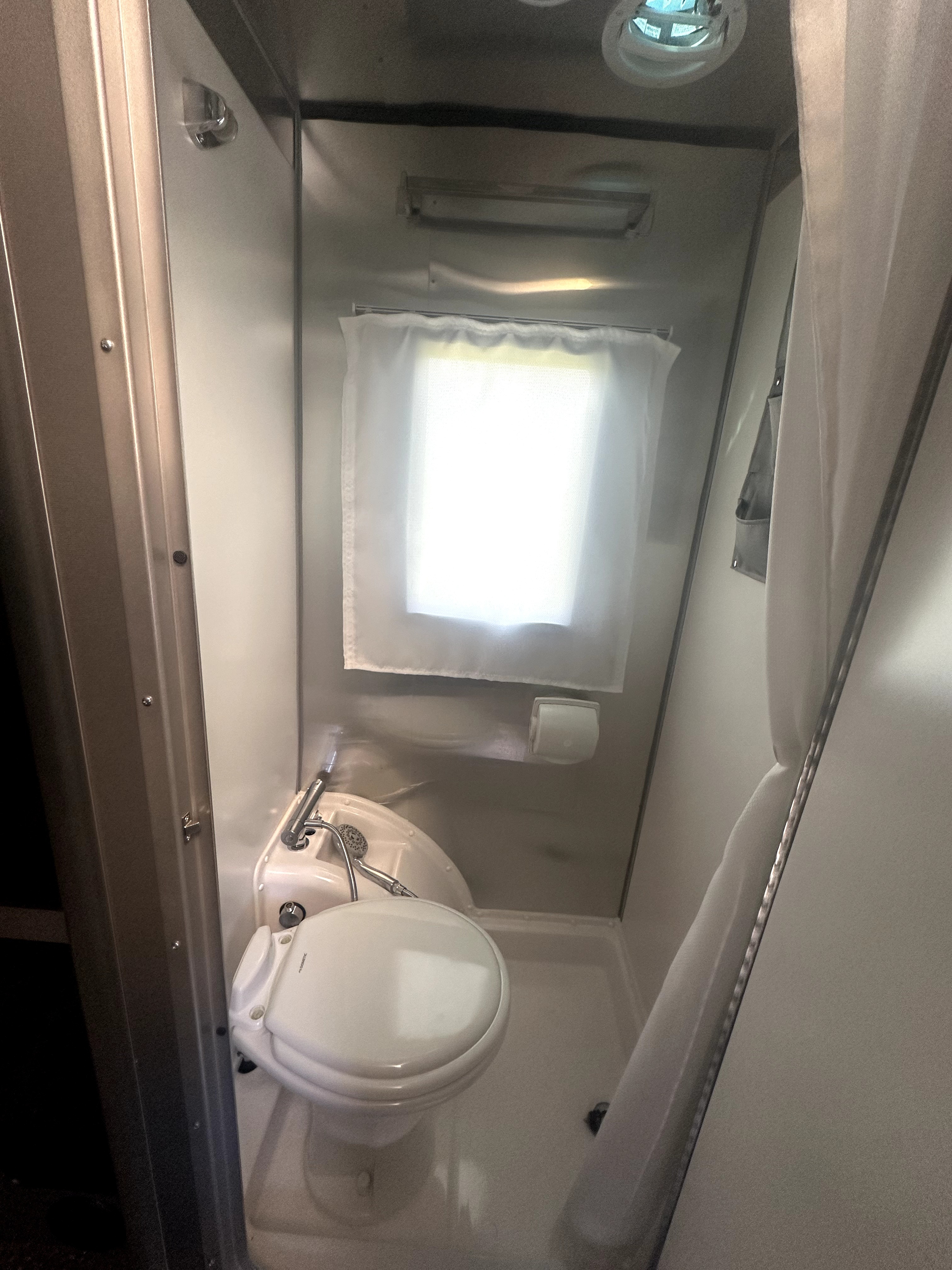 2022 Airstream BASECAMP 20 X 20NB in granbury TX