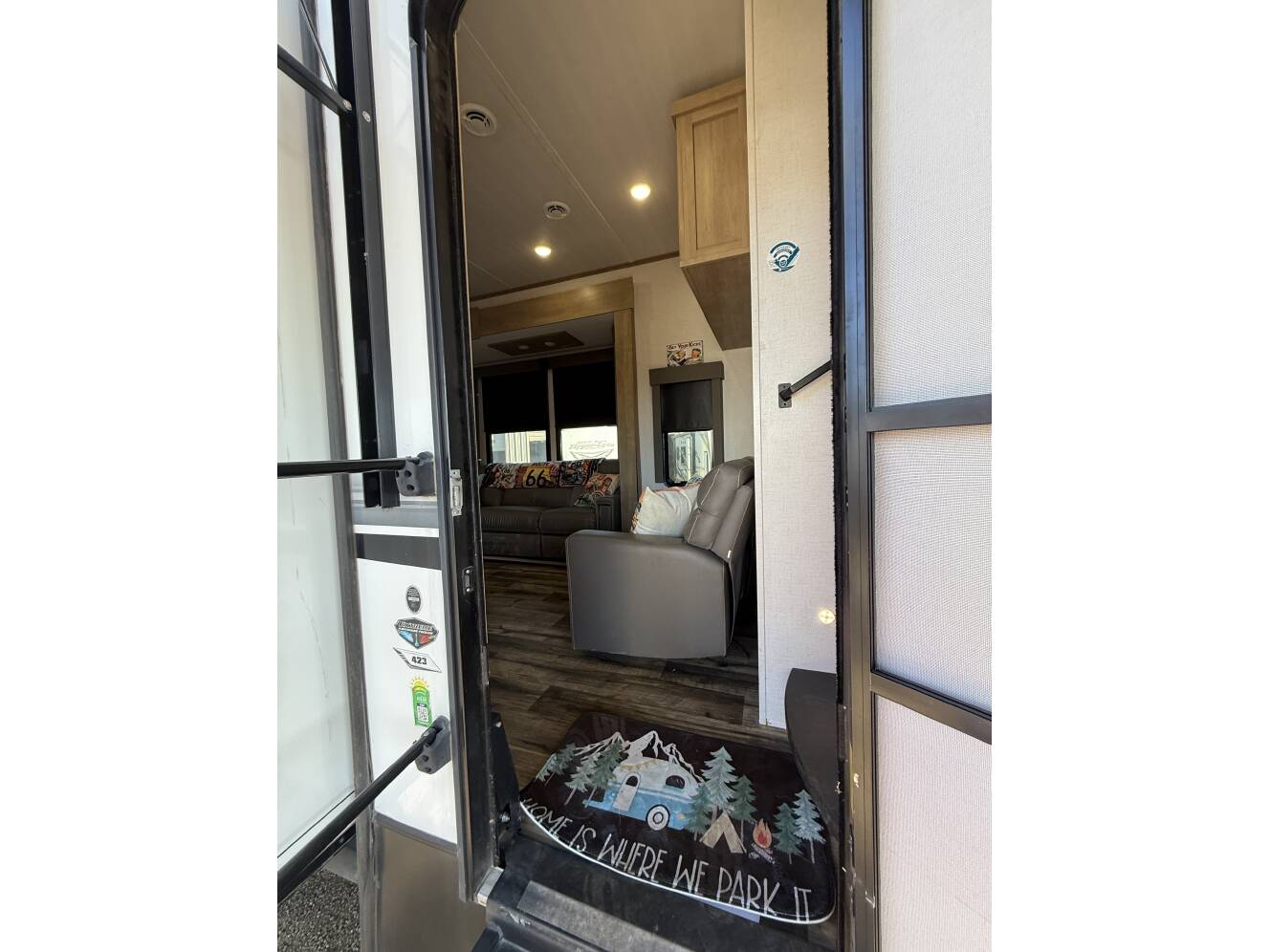 A photo of this 2022 Keystone RAPTOR 423
