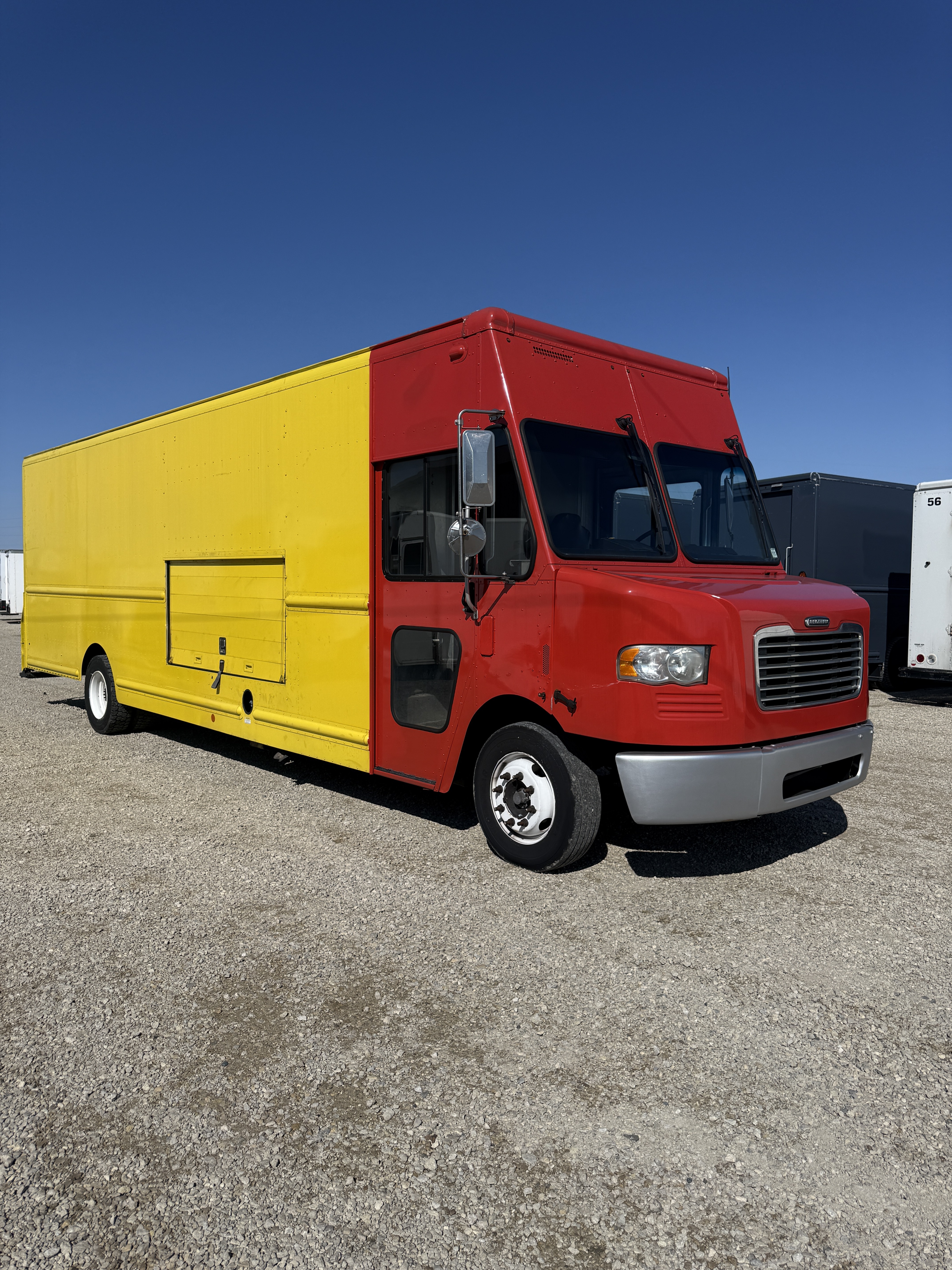 2016 FREIGHTLINER MT55 in Monroe, IN