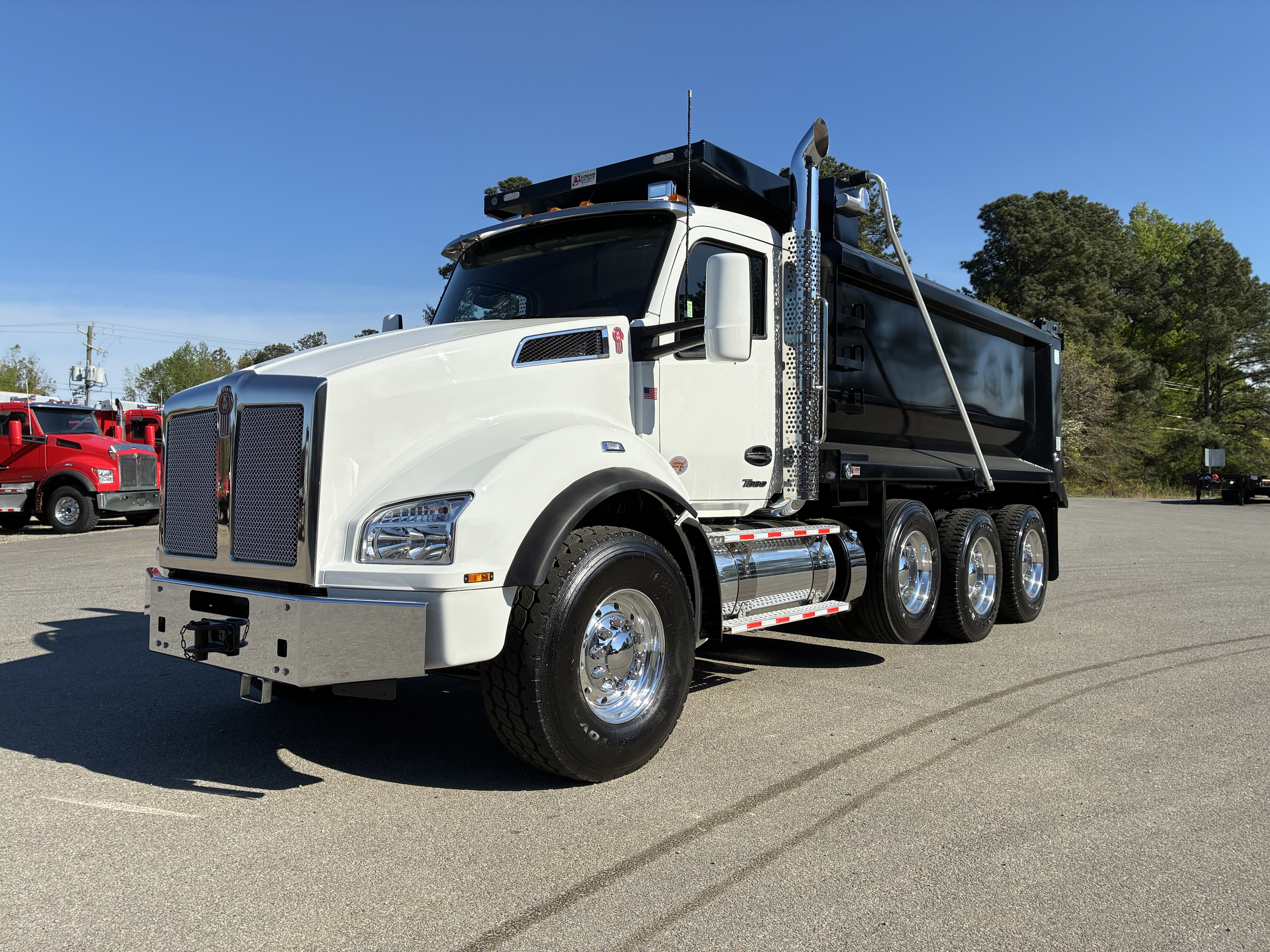 2025 KENWORTH T880 in Chatham, VA