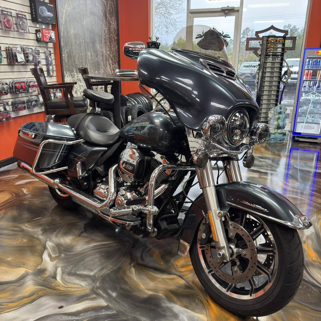 2015 Harley-Davidson ROAD KING BASE BASE in Naples, FL
