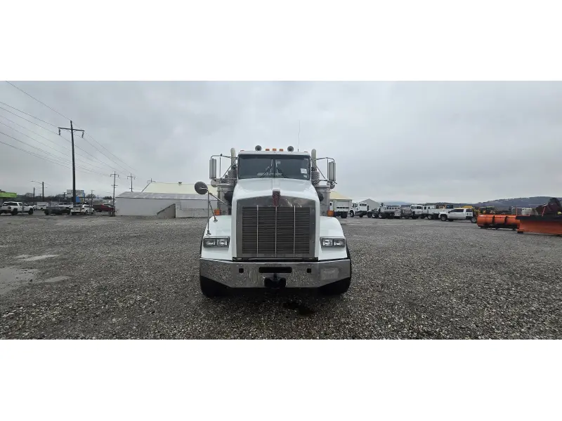 2004 KENWORTH CONSTRUCTION