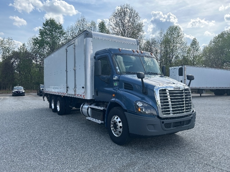 2019 FREIGHTLINER CASCADIA 113 in Greensboro, NC