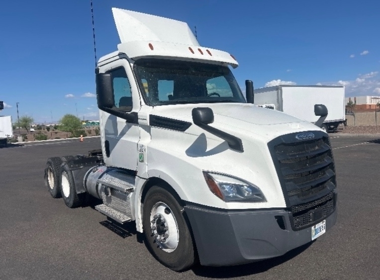 2020 FREIGHTLINER CASCADIA 126 in Phoenix, AZ