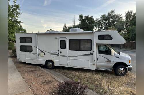 2003 Four Winds M-28q in redding CA
