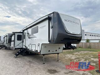 2026 FOREST RIVER ROCKWOOD SIGNATURE 401SFB