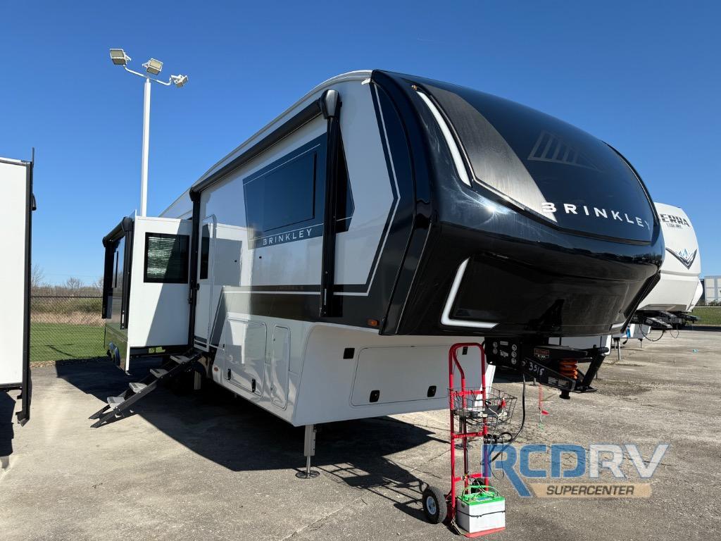 2025 Brinkley Model Z 3515 in pataskala OH
