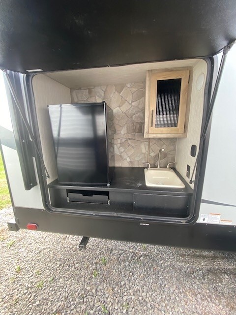 2020 Forest River Rv Cherokee Alpha Wolf 26RB-L in saegertown PA